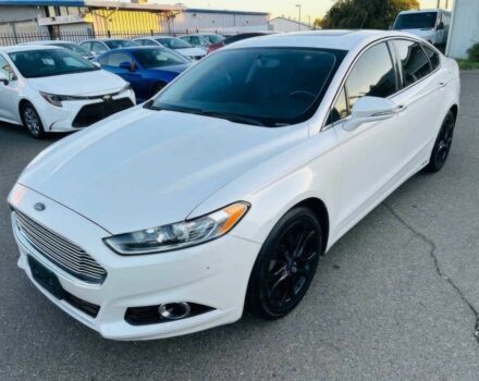 Білий Форд Фьюжен, об'ємом двигуна 2 л та пробігом 78 тис. км за 8800 $, фото 2 на Automoto.ua