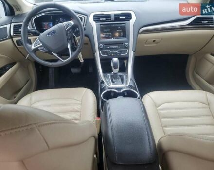 Белый Форд Фьюжн, объемом двигателя 2 л и пробегом 145 тыс. км за 2900 $, фото 7 на Automoto.ua