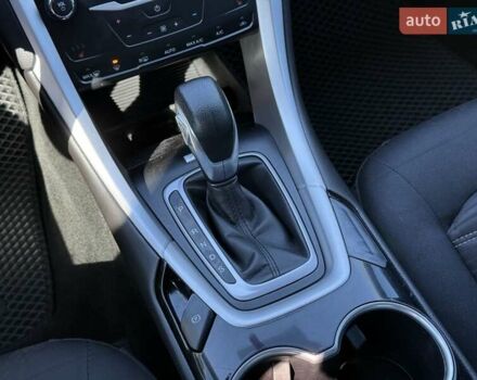 Белый Форд Фьюжн, объемом двигателя 2.49 л и пробегом 250 тыс. км за 8800 $, фото 4 на Automoto.ua