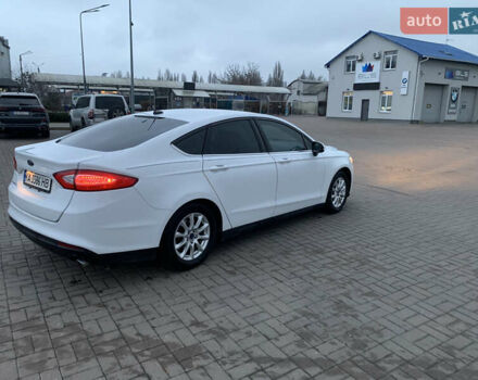 Белый Форд Фьюжн, объемом двигателя 2.5 л и пробегом 160 тыс. км за 10200 $, фото 6 на Automoto.ua