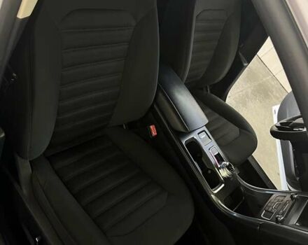 Форд Фьюжн 2016 в Полтаве на Automoto.ua Белый Форд Фьюжн, объемом двигателя 2.49 л и пробегом 153 тыс. км за 11200 $, фото 12 на Automoto.ua