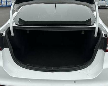 Білий Форд Фьюжен, об'ємом двигуна 2 л та пробігом 126 тис. км за 12000 $, фото 28 на Automoto.ua