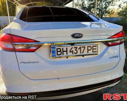 Форд Фьюжн 2016 в Киеве на Automoto.ua Белый Форд Фьюжн, объемом двигателя 2 л и пробегом 172 тыс. км за 13200 $, фото 6 на Automoto.ua