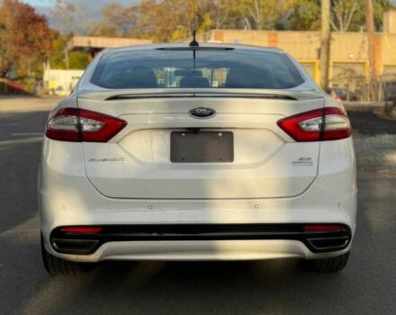 Білий Форд Фьюжен, об'ємом двигуна 2 л та пробігом 77 тис. км за 6200 $, фото 6 на Automoto.ua