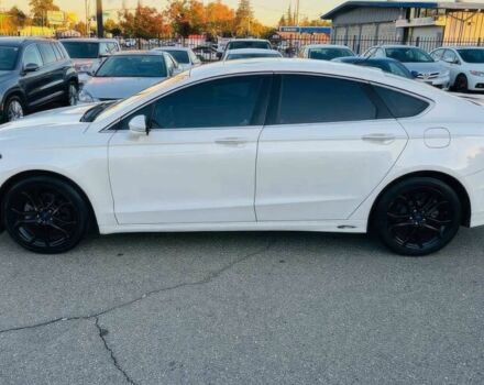 Білий Форд Фьюжен, об'ємом двигуна 2 л та пробігом 78 тис. км за 8800 $, фото 4 на Automoto.ua