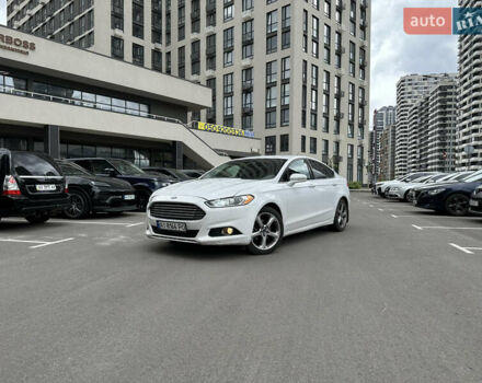 Белый Форд Фьюжн, объемом двигателя 2.49 л и пробегом 206 тыс. км за 10500 $, фото 1 на Automoto.ua