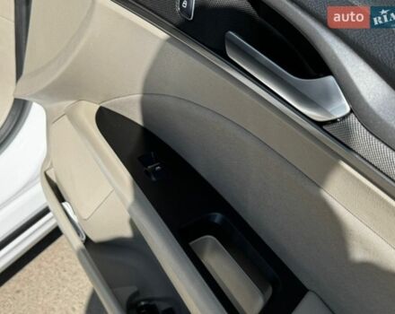 Білий Форд Фьюжен, об'ємом двигуна 2.5 л та пробігом 89 тис. км за 11900 $, фото 12 на Automoto.ua