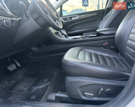 Форд Фьюжн 2016 в Киеве на Automoto.ua Белый Форд Фьюжн, объемом двигателя 2 л и пробегом 146 тыс. км за 13500 $, фото 8 на Automoto.ua