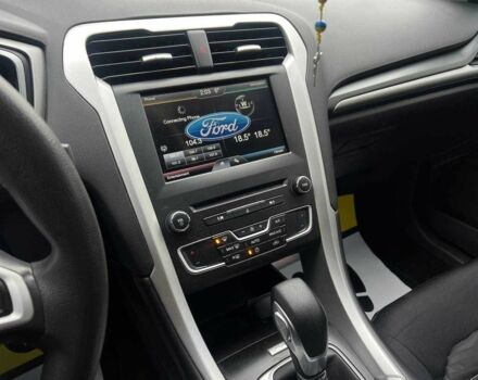 Білий Форд Фьюжен, об'ємом двигуна 2.5 л та пробігом 151 тис. км за 11200 $, фото 15 на Automoto.ua
