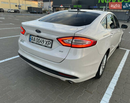 Форд Фьюжн 2016 в Киеве на Automoto.ua Белый Форд Фьюжн, объемом двигателя 2 л и пробегом 146 тыс. км за 13500 $, фото 4 на Automoto.ua