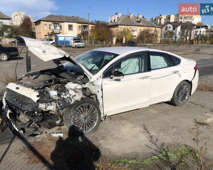 Форд Фьюжн 2016 в Виннице на Automoto.ua Белый Форд Фьюжн, объемом двигателя 2 л и пробегом 167 тыс. км за 4500 $, фото 5 на Automoto.ua