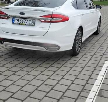 Белый Форд Фьюжн, объемом двигателя 2 л и пробегом 238 тыс. км за 11000 $, фото 4 на Automoto.ua