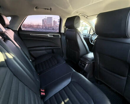 Белый Форд Фьюжн, объемом двигателя 2 л и пробегом 164 тыс. км за 13500 $, фото 19 на Automoto.ua