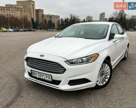 Белый Форд Фьюжн, объемом двигателя 2 л и пробегом 194 тыс. км за 13500 $, фото 1 на Automoto.ua