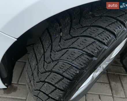 Белый Форд Фьюжн, объемом двигателя 2.5 л и пробегом 160 тыс. км за 10200 $, фото 18 на Automoto.ua