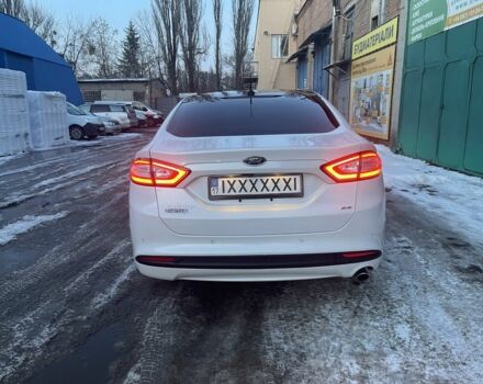 Білий Форд Фьюжен, об'ємом двигуна 2 л та пробігом 260 тис. км за 11800 $, фото 6 на Automoto.ua