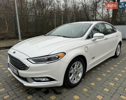 Белый Форд Фьюжн, объемом двигателя 2 л и пробегом 260 тыс. км за 13400 $, фото 11 на Automoto.ua