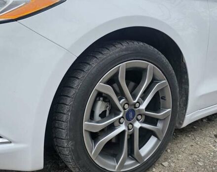 Білий Форд Фьюжен, об'ємом двигуна 2.49 л та пробігом 65 тис. км за 15500 $, фото 10 на Automoto.ua