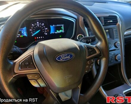Форд Фьюжн 2016 в Киеве на Automoto.ua Белый Форд Фьюжн, объемом двигателя 2 л и пробегом 172 тыс. км за 13200 $, фото 12 на Automoto.ua
