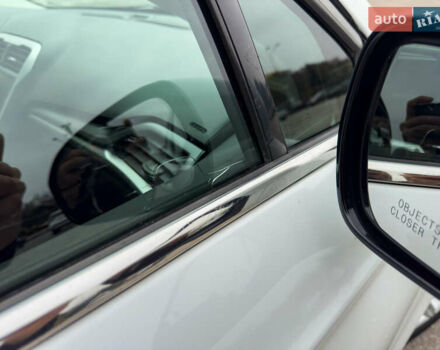 Белый Форд Фьюжн, объемом двигателя 2 л и пробегом 194 тыс. км за 13500 $, фото 16 на Automoto.ua