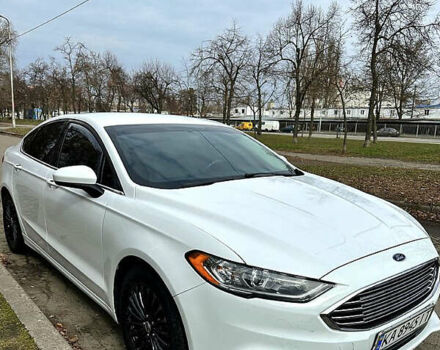 Белый Форд Фьюжн, объемом двигателя 2.49 л и пробегом 95 тыс. км за 12000 $, фото 1 на Automoto.ua