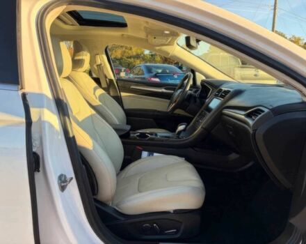 Белый Форд Фьюжн, объемом двигателя 2 л и пробегом 70 тыс. км за 9500 $, фото 9 на Automoto.ua