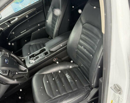 Белый Форд Фьюжн, объемом двигателя 2 л и пробегом 116 тыс. км за 11500 $, фото 7 на Automoto.ua