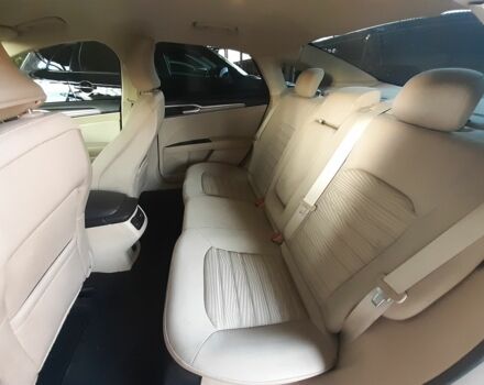 Білий Форд Фьюжен, об'ємом двигуна 2.5 л та пробігом 150 тис. км за 10200 $, фото 5 на Automoto.ua