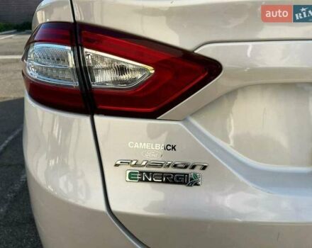 Белый Форд Фьюжн, объемом двигателя 2 л и пробегом 188 тыс. км за 2900 $, фото 9 на Automoto.ua