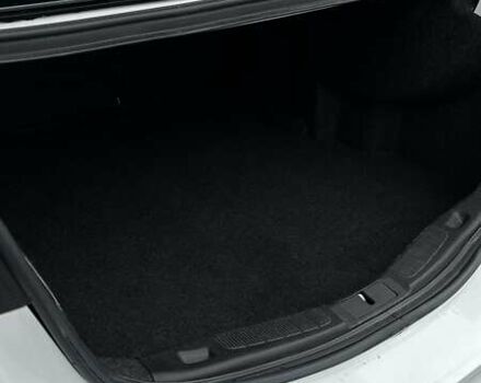 Білий Форд Фьюжен, об'ємом двигуна 2 л та пробігом 126 тис. км за 12000 $, фото 29 на Automoto.ua