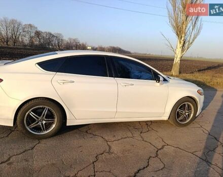 Белый Форд Фьюжн, объемом двигателя 1.5 л и пробегом 182 тыс. км за 9800 $, фото 2 на Automoto.ua