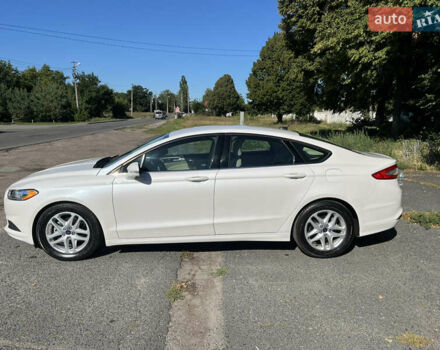 Белый Форд Фьюжн, объемом двигателя 2.5 л и пробегом 42 тыс. км за 12999 $, фото 2 на Automoto.ua