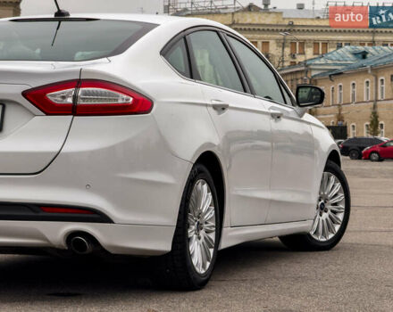 Белый Форд Фьюжн, объемом двигателя 2 л и пробегом 194 тыс. км за 13500 $, фото 10 на Automoto.ua