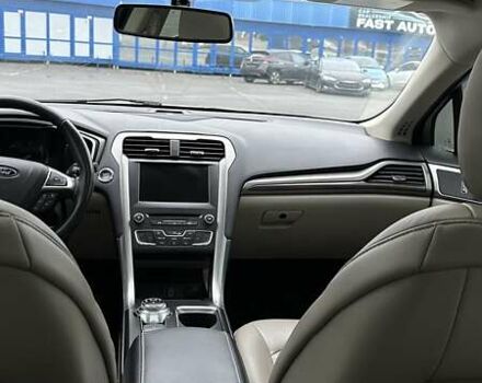 Білий Форд Фьюжен, об'ємом двигуна 2 л та пробігом 126 тис. км за 12000 $, фото 24 на Automoto.ua