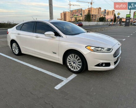Форд Фьюжн 2016 в Киеве на Automoto.ua Белый Форд Фьюжн, объемом двигателя 2 л и пробегом 146 тыс. км за 13500 $, фото 3 на Automoto.ua