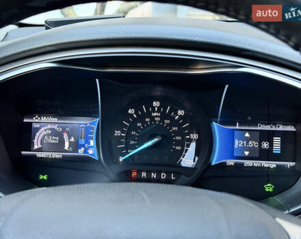 Белый Форд Фьюжн, объемом двигателя 2 л и пробегом 164 тыс. км за 13500 $, фото 18 на Automoto.ua