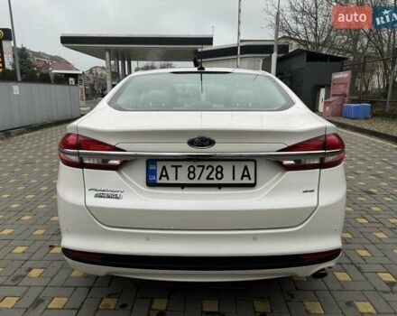 Белый Форд Фьюжн, объемом двигателя 2 л и пробегом 260 тыс. км за 13400 $, фото 7 на Automoto.ua