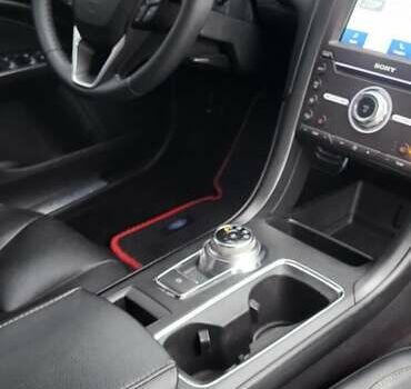 Белый Форд Фьюжн, объемом двигателя 2 л и пробегом 238 тыс. км за 11000 $, фото 7 на Automoto.ua