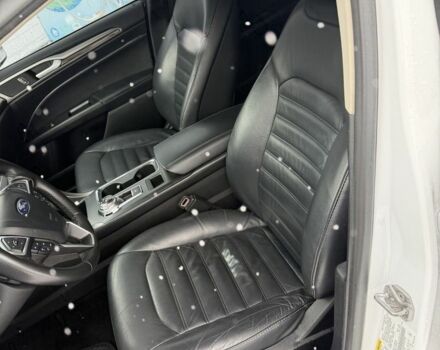 Білий Форд Фьюжен, об'ємом двигуна 2 л та пробігом 116 тис. км за 11500 $, фото 7 на Automoto.ua