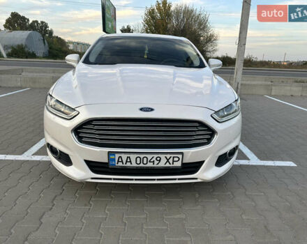 Форд Фьюжн 2016 в Киеве на Automoto.ua Белый Форд Фьюжн, объемом двигателя 2 л и пробегом 146 тыс. км за 13500 $, фото 1 на Automoto.ua