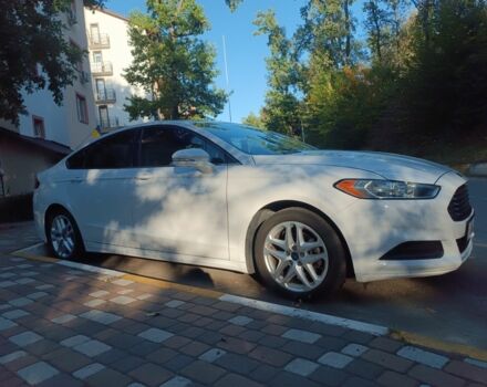 Белый Форд Фьюжн, объемом двигателя 2.5 л и пробегом 138 тыс. км за 12000 $, фото 6 на Automoto.ua