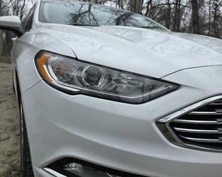 Білий Форд Фьюжен, об'ємом двигуна 2.49 л та пробігом 65 тис. км за 15500 $, фото 12 на Automoto.ua