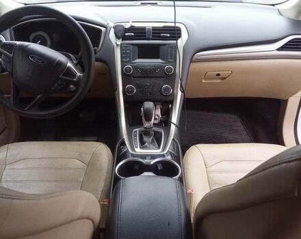 Білий Форд Фьюжен, об'ємом двигуна 2.5 л та пробігом 230 тис. км за 10300 $, фото 2 на Automoto.ua