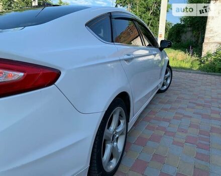 Белый Форд Фьюжн, объемом двигателя 2.5 л и пробегом 115 тыс. км за 10000 $, фото 23 на Automoto.ua