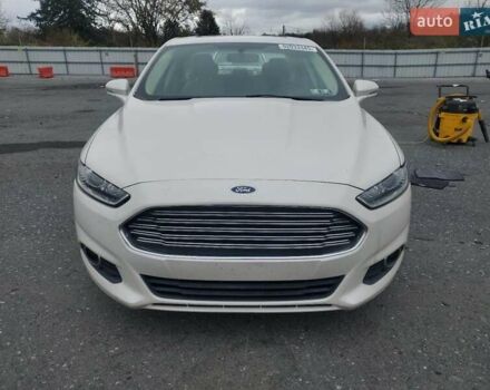 Белый Форд Фьюжн, объемом двигателя 2 л и пробегом 145 тыс. км за 2900 $, фото 4 на Automoto.ua