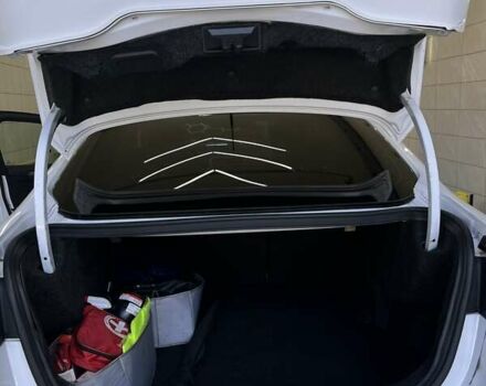 Форд Фьюжн 2016 в Полтаве на Automoto.ua Белый Форд Фьюжн, объемом двигателя 2.49 л и пробегом 153 тыс. км за 11200 $, фото 17 на Automoto.ua