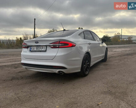 Белый Форд Фьюжн, объемом двигателя 2.49 л и пробегом 190 тыс. км за 11200 $, фото 1 на Automoto.ua