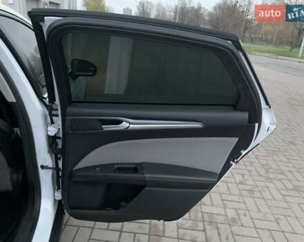 Белый Форд Фьюжн, объемом двигателя 2.5 л и пробегом 160 тыс. км за 10200 $, фото 11 на Automoto.ua