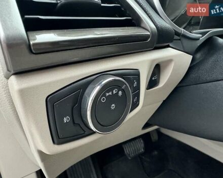 Белый Форд Фьюжн, объемом двигателя 2 л и пробегом 260 тыс. км за 13400 $, фото 16 на Automoto.ua