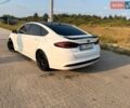 Білий Форд Фьюжен, об'ємом двигуна 2 л та пробігом 188 тис. км за 13500 $, фото 10 на Automoto.ua